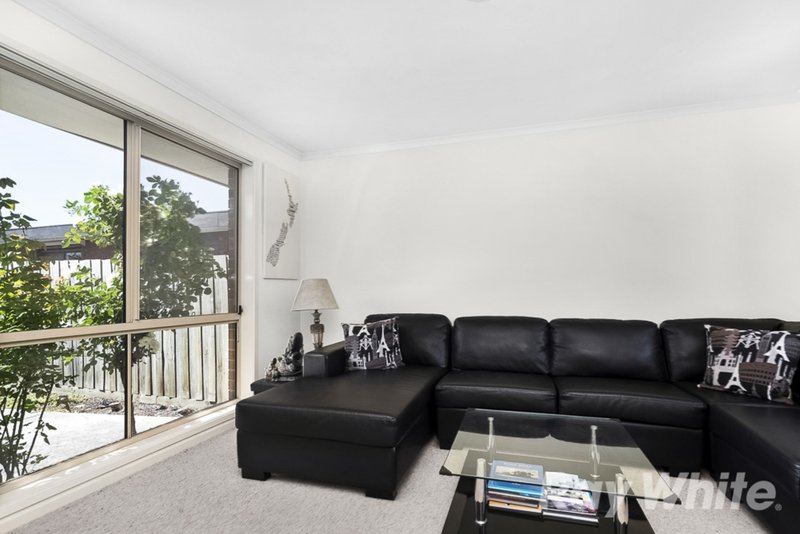 Photo - 5/101 Watsons Road, Glen Waverley VIC 3150 - Image 8