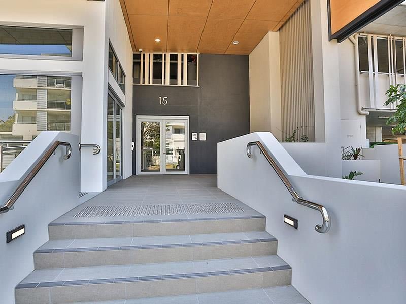 Photo - 510/15 Ethel Street, Chermside QLD 4032 - Image 2