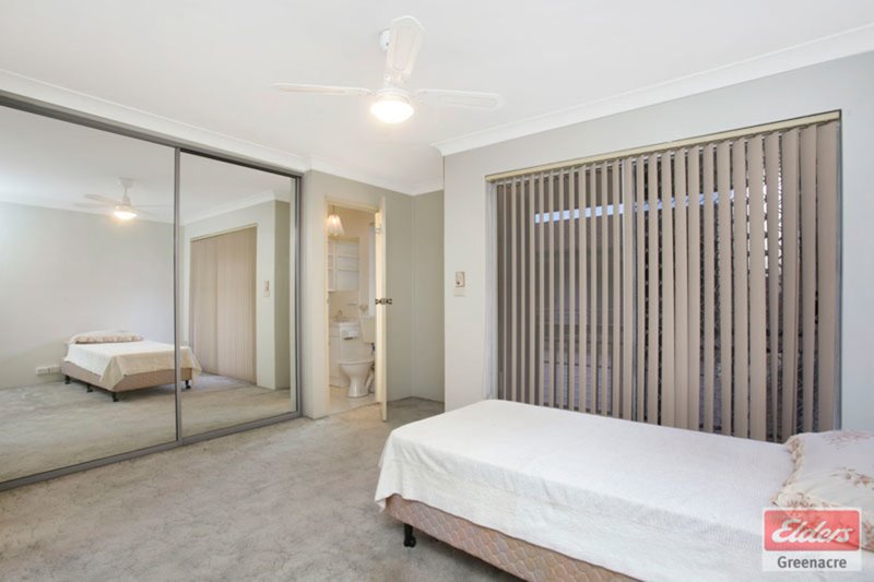 Photo - 5/103 Highview Avenue, Greenacre NSW 2190 - Image 4