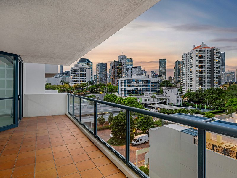 Photo - 510/44 Ferry Street, Kangaroo Point QLD 4169 - Image 4