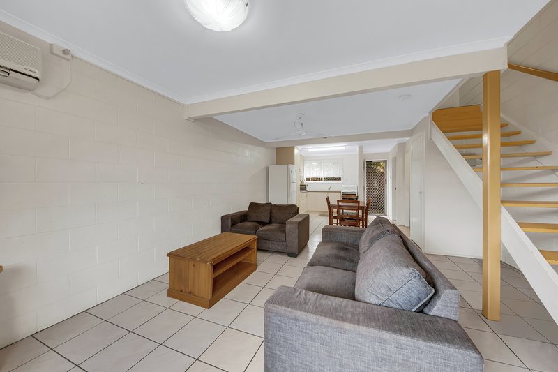 Photo - 5/105 Auckland Street, Gladstone Central QLD 4680 - Image 4