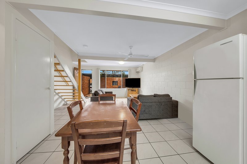 Photo - 5/105 Auckland Street, Gladstone Central QLD 4680 - Image 6