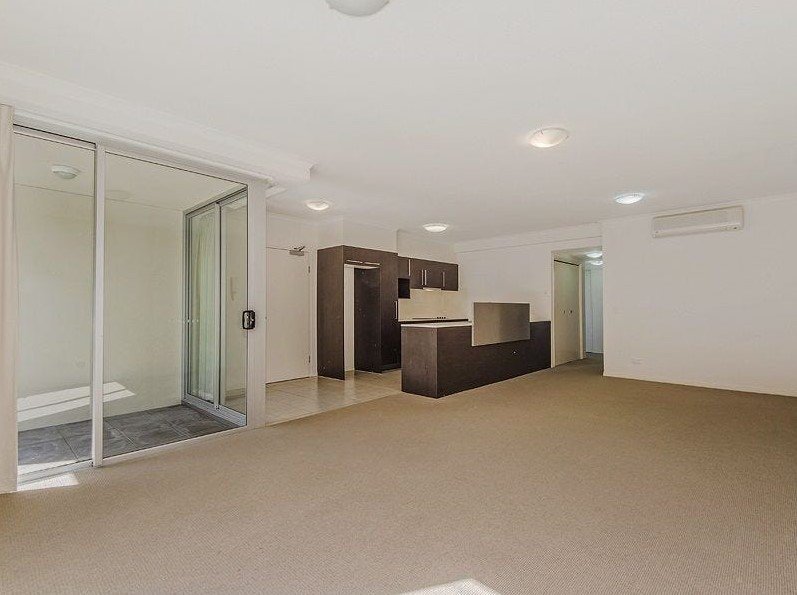 Photo - 5105/12 Executive Drive, Burleigh Waters QLD 4220 - Image 3