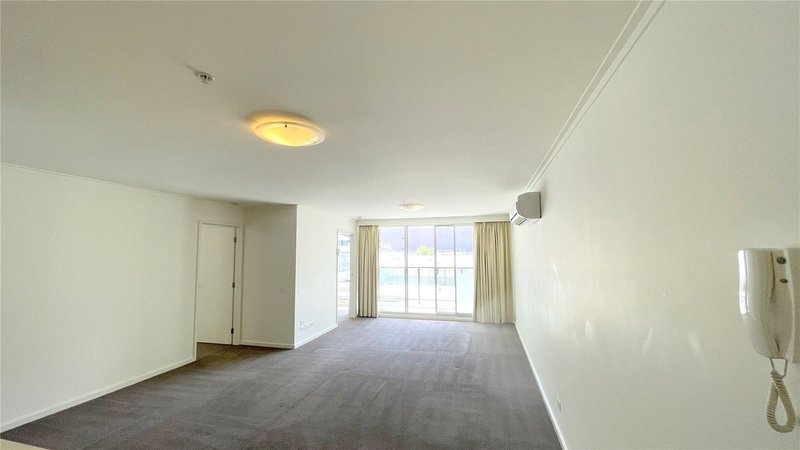 Photo - 510/58 Jeffcott Street, West Melbourne VIC 3003 - Image 2