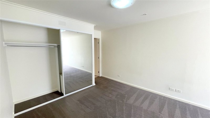 Photo - 510/58 Jeffcott Street, West Melbourne VIC 3003 - Image 6