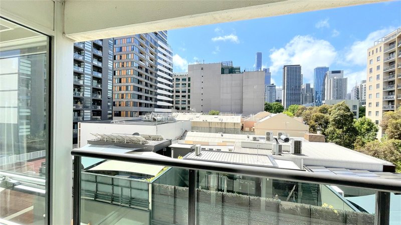 Photo - 510/58 Jeffcott Street, West Melbourne VIC 3003 - Image 9