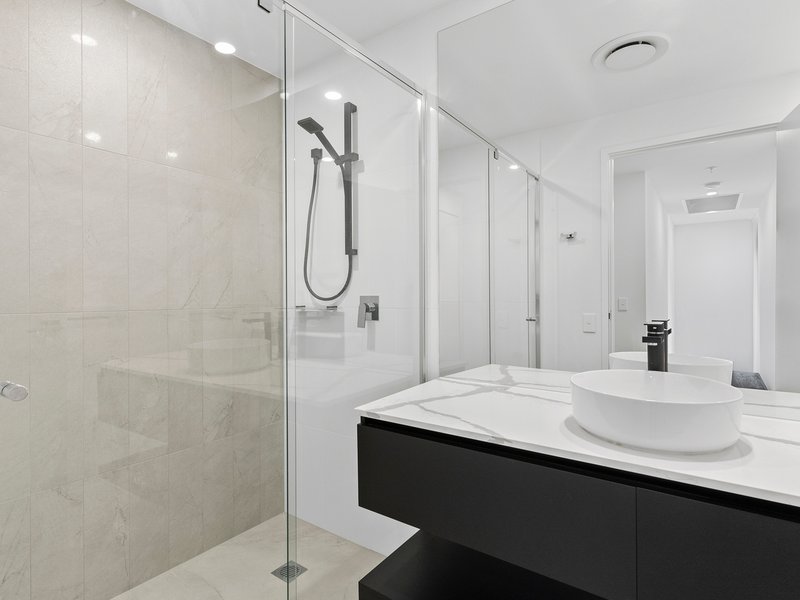Photo - 5106/5 Harbour Side Court, Biggera Waters QLD 4216 - Image 14