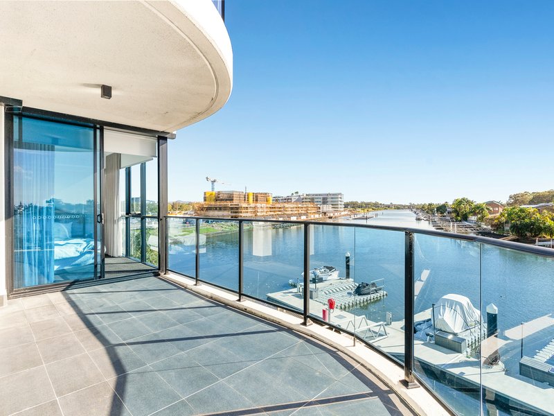 Photo - 5106/5 Harbour Side Court, Biggera Waters QLD 4216 - Image 17