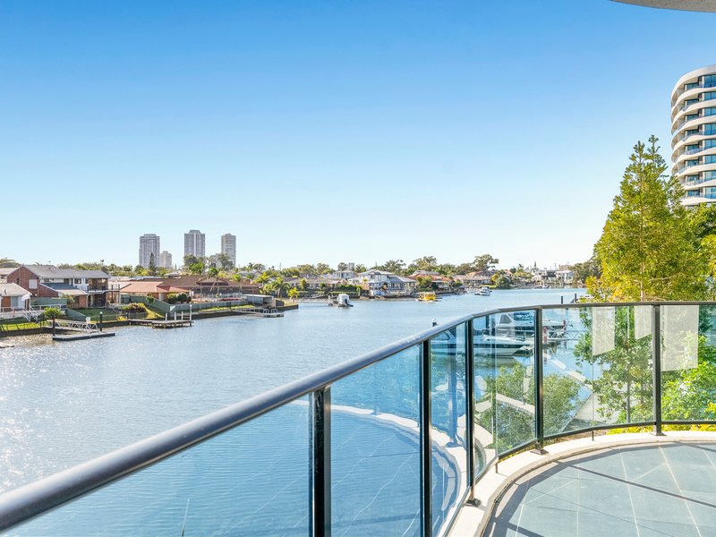 Photo - 5106/5 Harbour Side Court, Biggera Waters QLD 4216 - Image 4