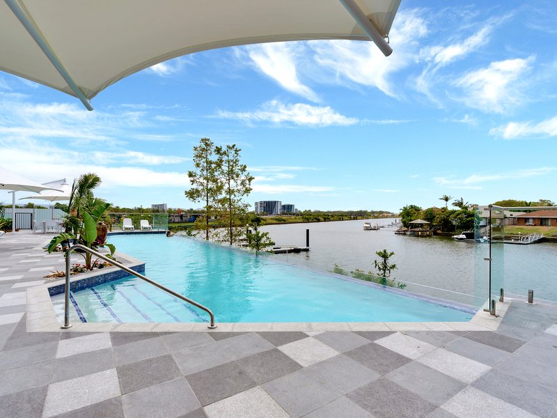 Photo - 5106/5 Harbour Side Court, Biggera Waters QLD 4216 - Image 9