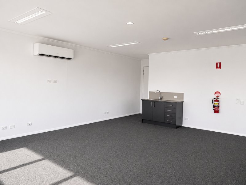 Photo - 5/108 John Street, Singleton NSW 2330 - Image 2