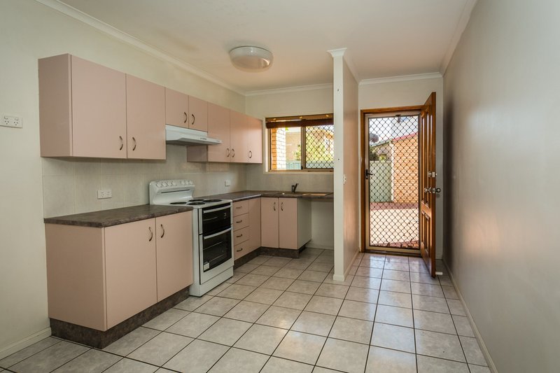 Photo - 5/109 Doughan Terrace, Mount Isa QLD 4825 - Image 2