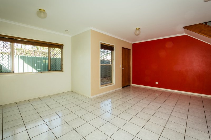 Photo - 5/109 Doughan Terrace, Mount Isa QLD 4825 - Image 5