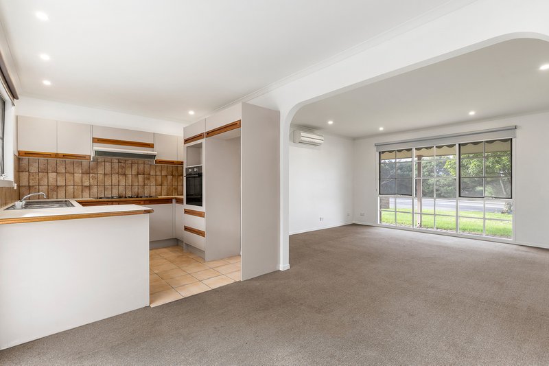 Photo - 5/109 Marine Parade, Hastings VIC 3915 - Image 2
