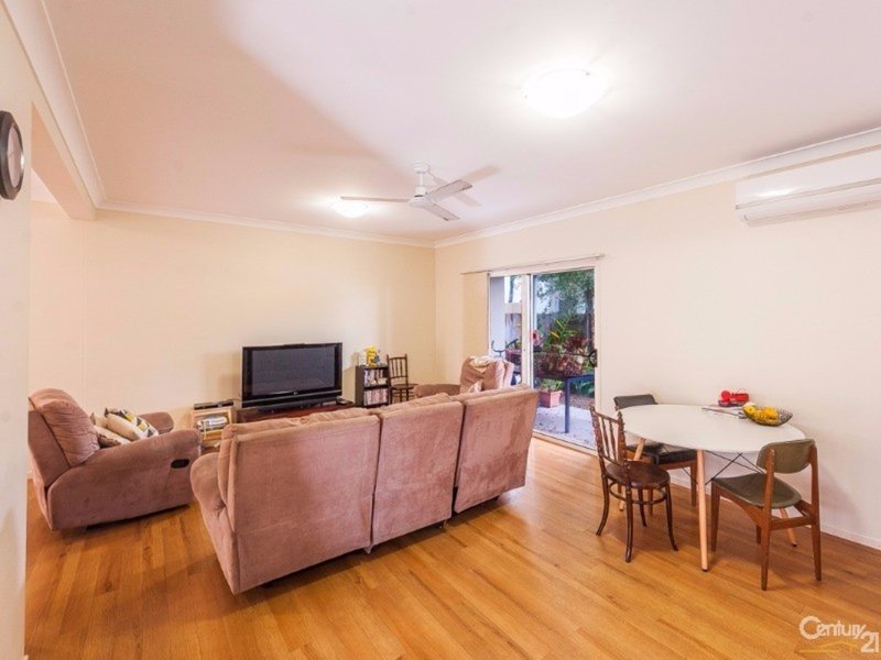 Photo - 5/11-13 Broadwater Avenue, Maroochydore QLD 4558 - Image 3