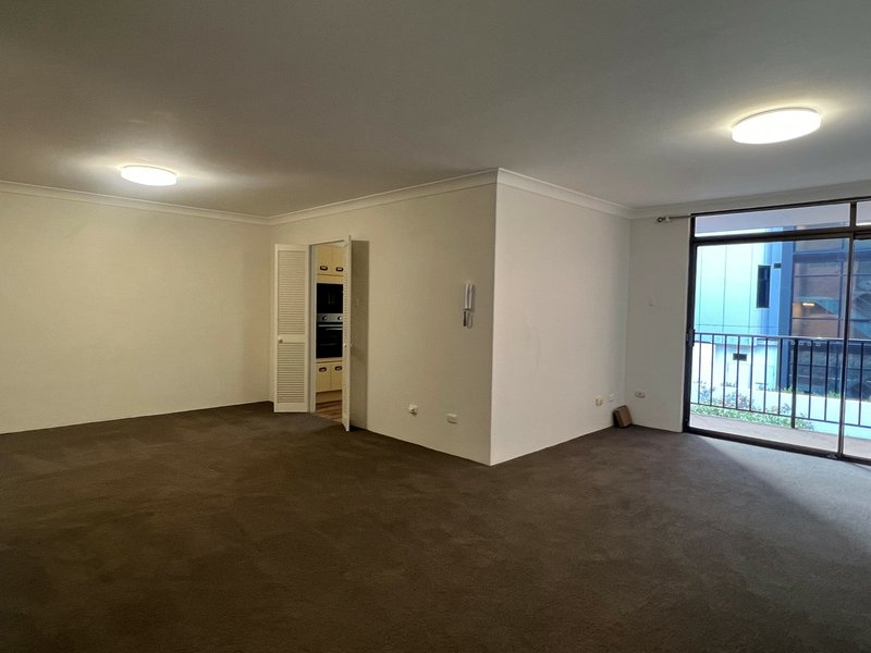 Photo - 5/11-13 Clarence Street, Burwood NSW 2134 - Image 2