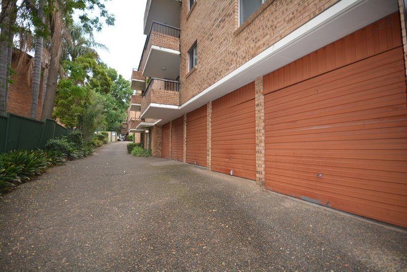 Photo - 5/11-13 Good Street, Parramatta NSW 2150 - Image 9