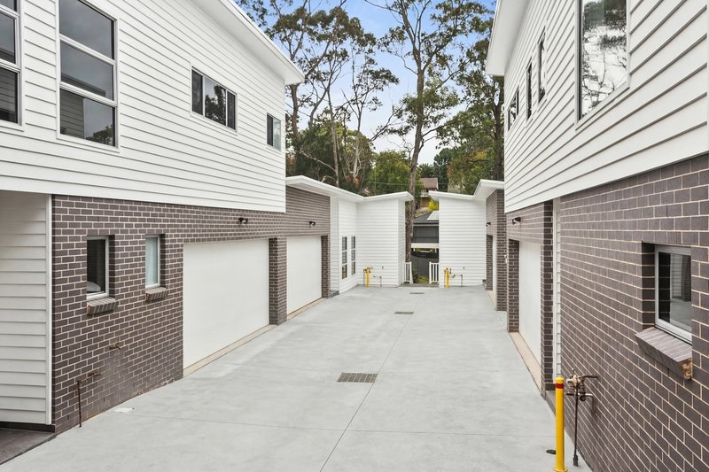Photo - 5/11-13 St Johns Avenue, Mangerton NSW 2500 - Image 3