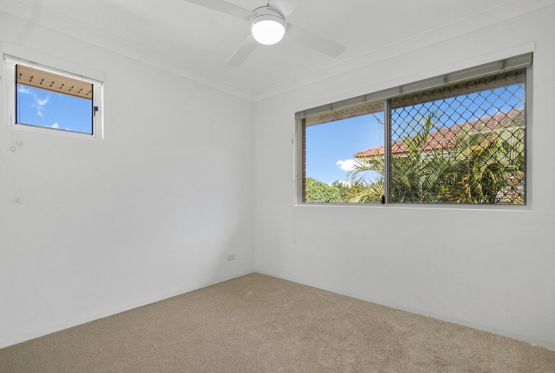 Photo - 5/11 Burlington Street, Holland Park QLD 4121 - Image 6