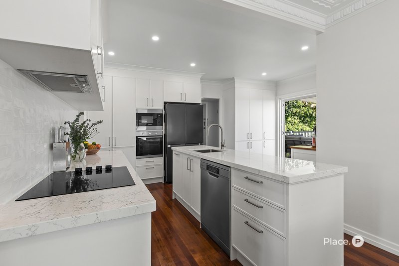 Photo - 511 Cavendish Road, Coorparoo QLD 4151 - Image 6