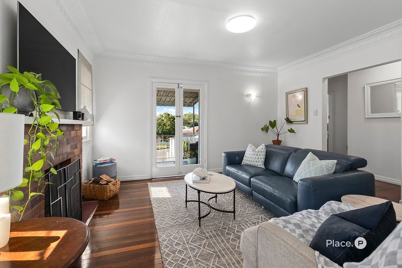 Photo - 511 Cavendish Road, Coorparoo QLD 4151 - Image 9