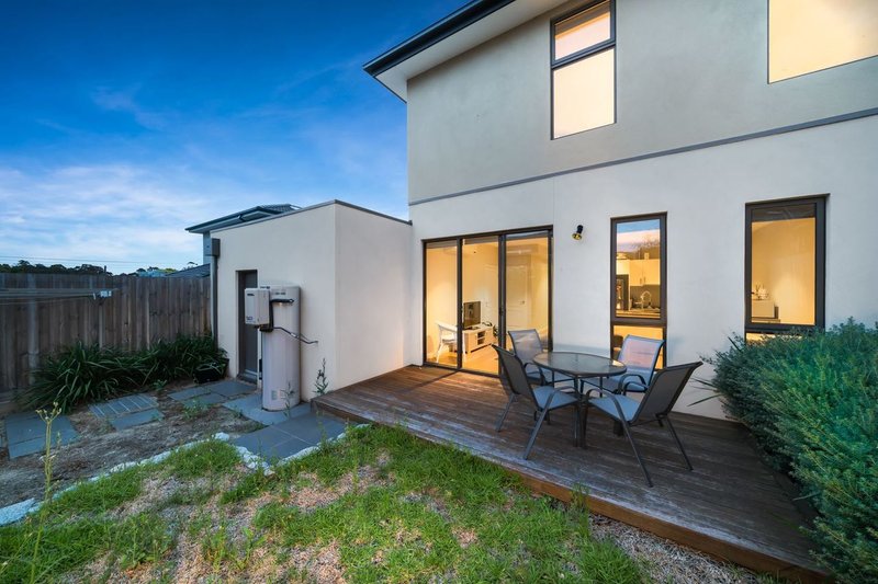 Photo - 5/11 Cherry Grove, Donvale VIC 3111 - Image 10