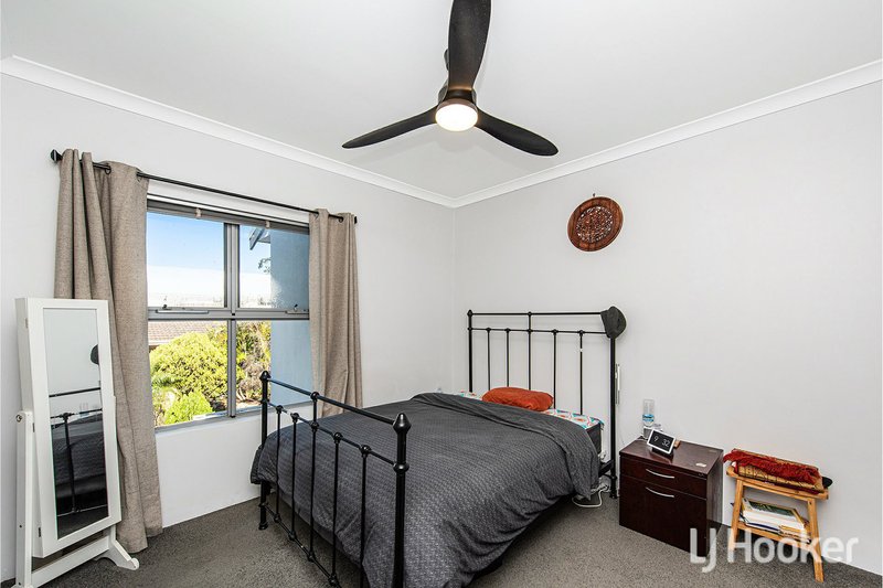 Photo - 5/11 Debenham Street, Thornlie WA 6108 - Image 10