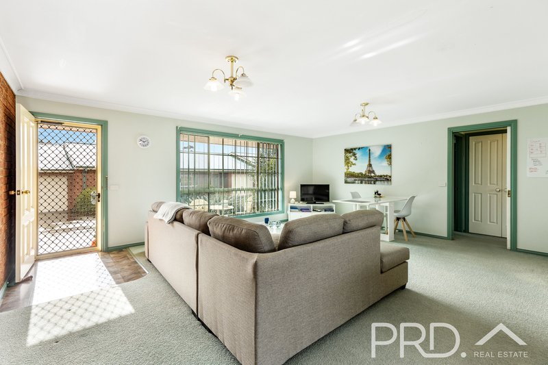 Photo - 5/11 Fitzroy Street, Tumut NSW 2720 - Image 9