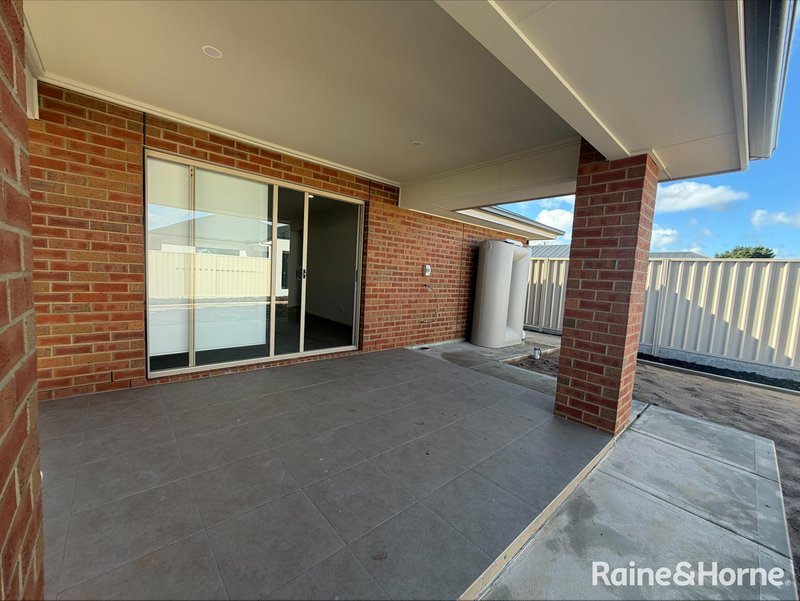 Photo - 511 Fradd East Road, Munno Para West SA 5115 - Image 10