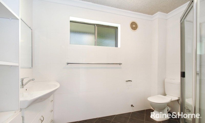 Photo - 5/11 Keira Street, Wollongong NSW 2500 - Image 5