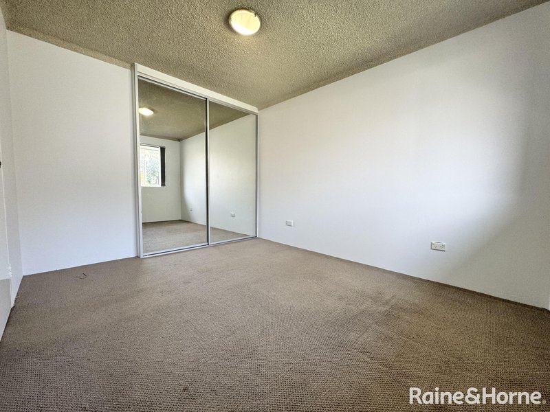 Photo - 5/11 Keira Street, Wollongong NSW 2500 - Image 6