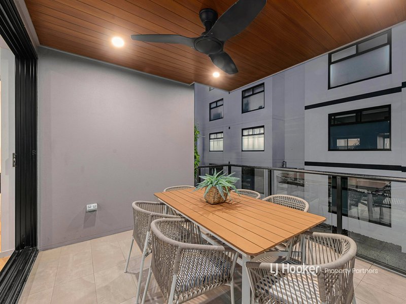 Photo - 5/11 Priory Street, Indooroopilly QLD 4068 - Image 24