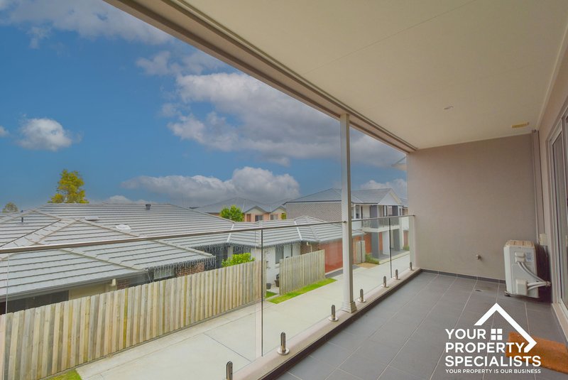 Photo - 5/11 Seton Street, Oran Park NSW 2570 - Image 11