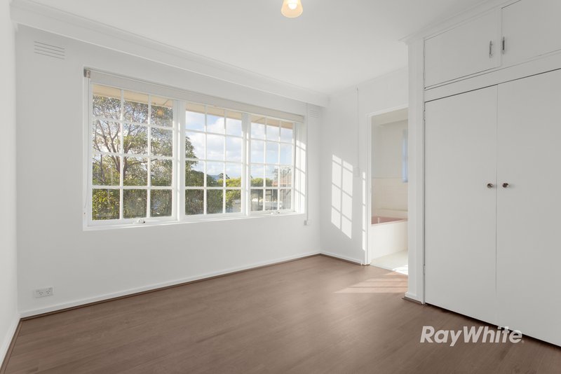 Photo - 5/11 Sydney Street, Murrumbeena VIC 3163 - Image 2