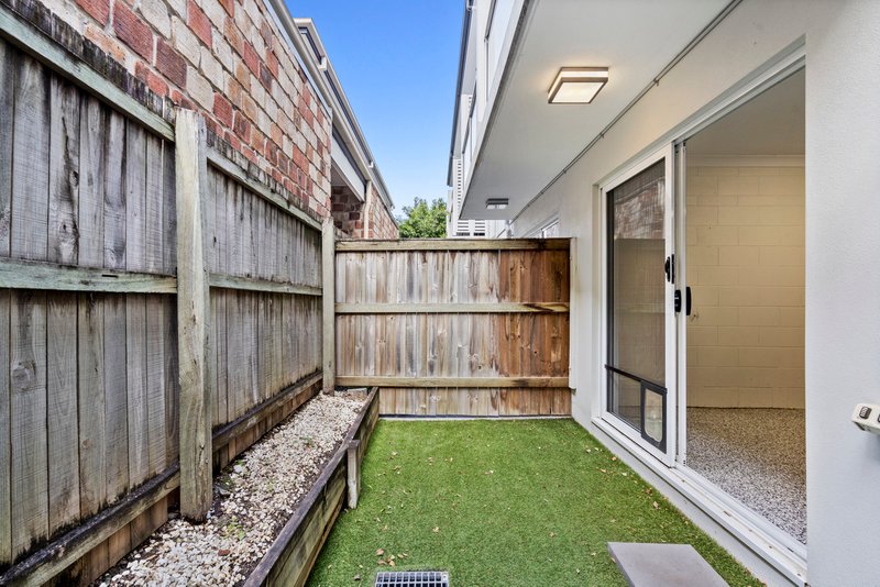 Photo - 5/110 Orana Street, Carina QLD 4152 - Image 11