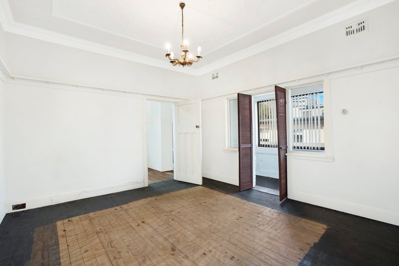 Photo - 5/111-113 Dolphin Street, Coogee NSW 2034 - Image 3