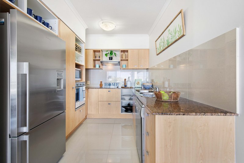 Photo - 511/102 Alexandra Parade, Alexandra Headland QLD 4572 - Image 7