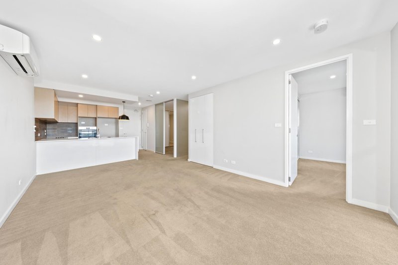 Photo - 51/115 Canberra Avenue, Kingston ACT 2604 - Image 5