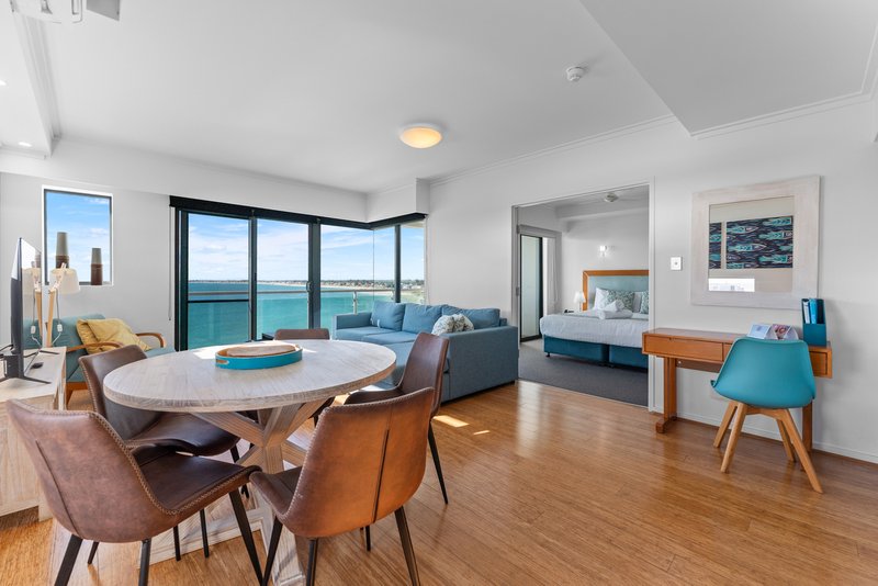 Photo - 511/16 Dolphin Drive, Mandurah WA 6210 - Image 3