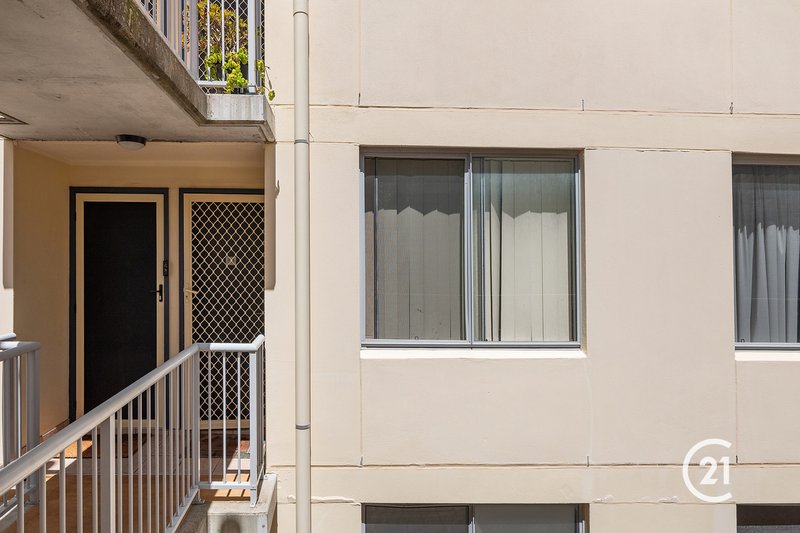 Photo - 511/18 Coral Street, The Entrance NSW 2261 - Image 11