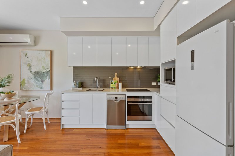 Photo - 5/112 Alfred Road, Claremont WA 6010 - Image 2