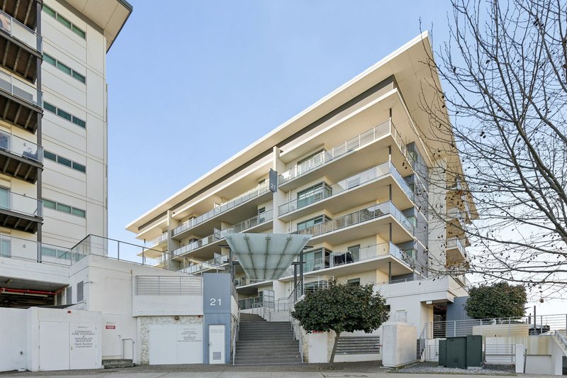 Photo - 511/21 Malata Crescent, Success WA 6164 - Image 1