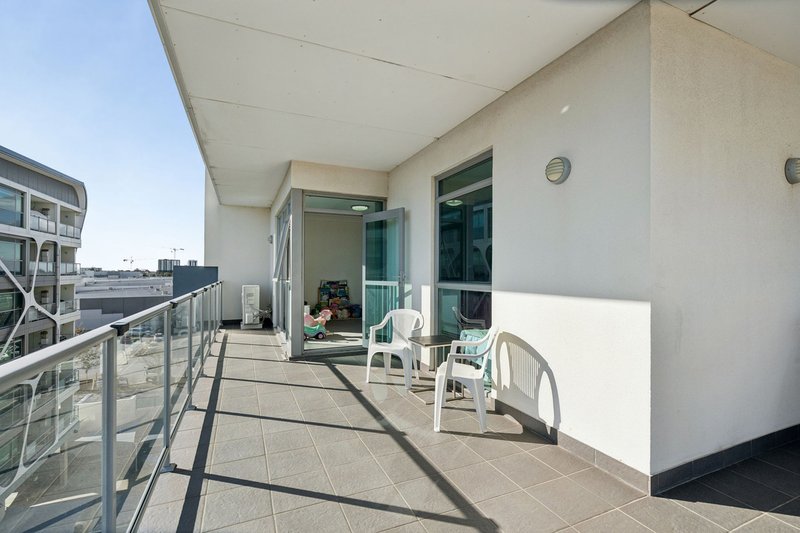 Photo - 511/21 Malata Crescent, Success WA 6164 - Image 16