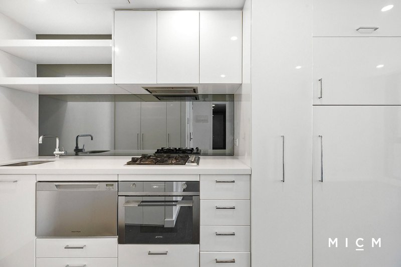 Photo - 511/338 Kings Way, South Melbourne VIC 3205 - Image 6