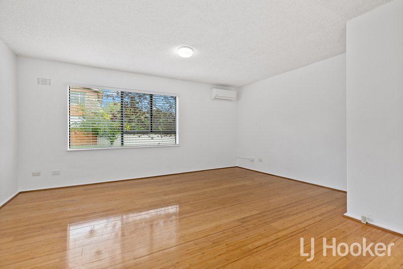 Photo - 5/114 Blamey Crescent, Campbell ACT 2612 - Image 4