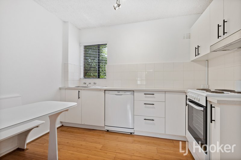 Photo - 5/114 Blamey Crescent, Campbell ACT 2612 - Image 7