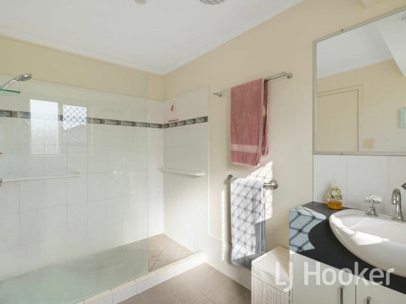 Photo - 51/150-166 Rosehill Drive, Burpengary QLD 4505 - Image 11