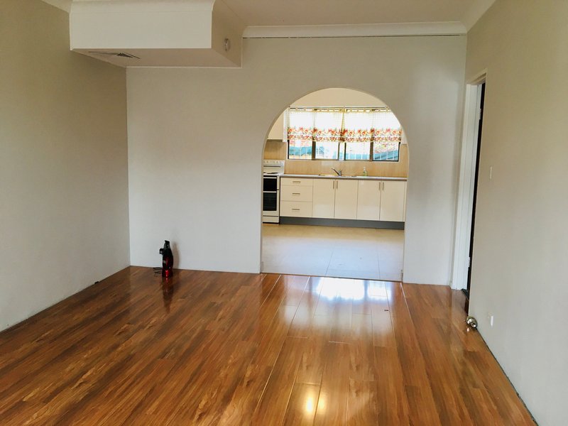 Photo - 5/116-120 Hoxton Park Road, Liverpool NSW 2170 - Image 3