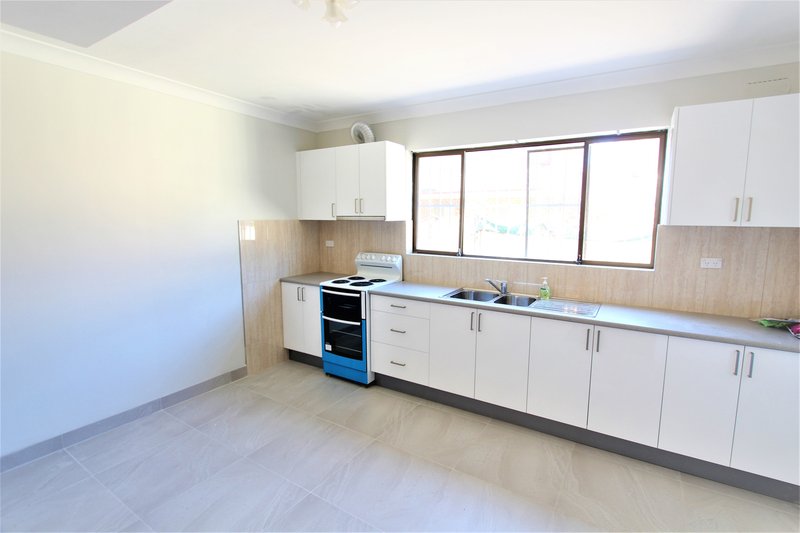 Photo - 5/116-120 Hoxton Park Road, Liverpool NSW 2170 - Image 4