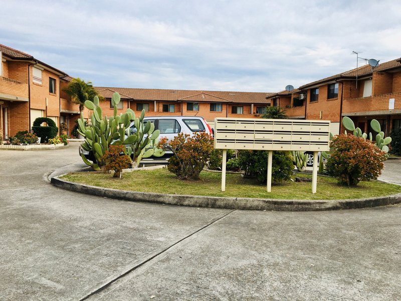 Photo - 5/116-120 Hoxton Park Road, Liverpool NSW 2170 - Image 9